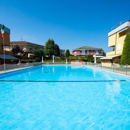 Appartamento Garden Ville Sirmione Exterior foto